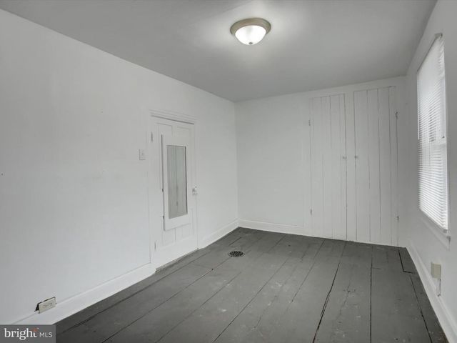 148 N CARLISLE ST, Greencastle, PA 17225