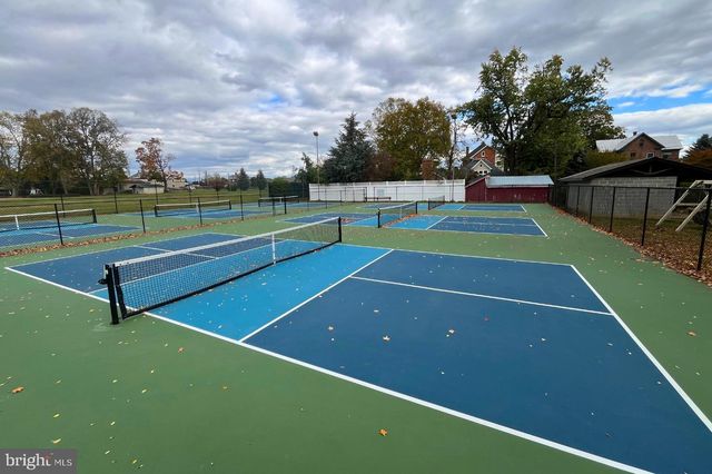 148 N CARLISLE ST, Greencastle, PA 17225