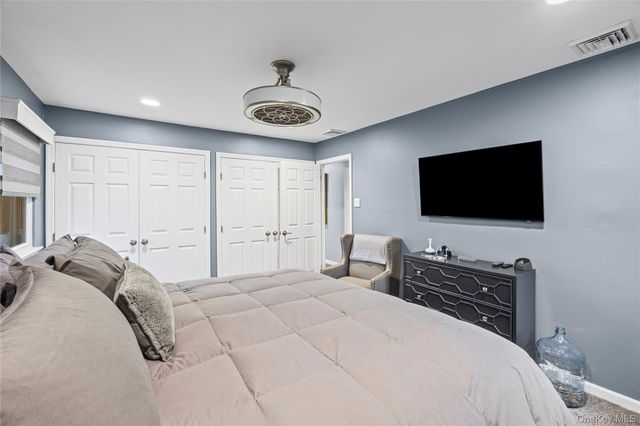 6 Simmons Drive, East Islip, NY 11730