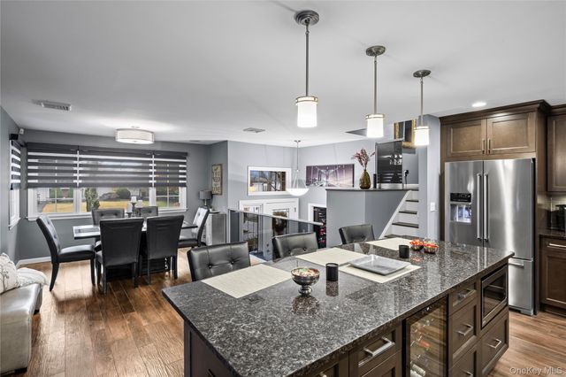 6 Simmons Drive, East Islip, NY 11730