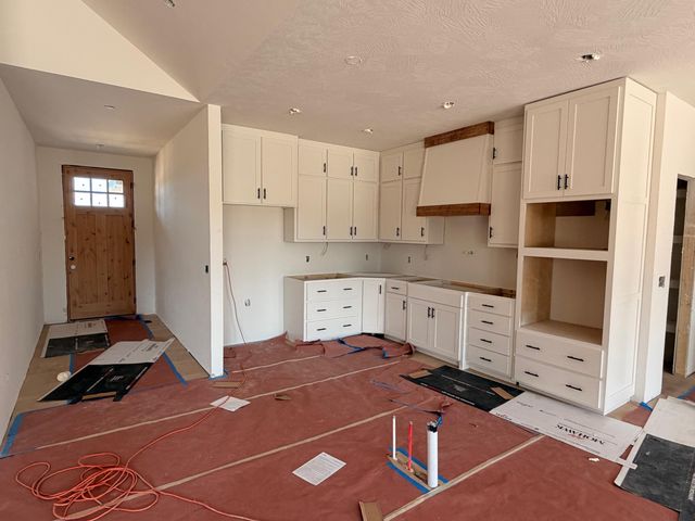 5300 N Seacrest Drive, Ozark, MO 65721