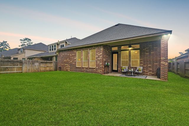 514 Pearl View Lane, Pinehurst, TX 77362