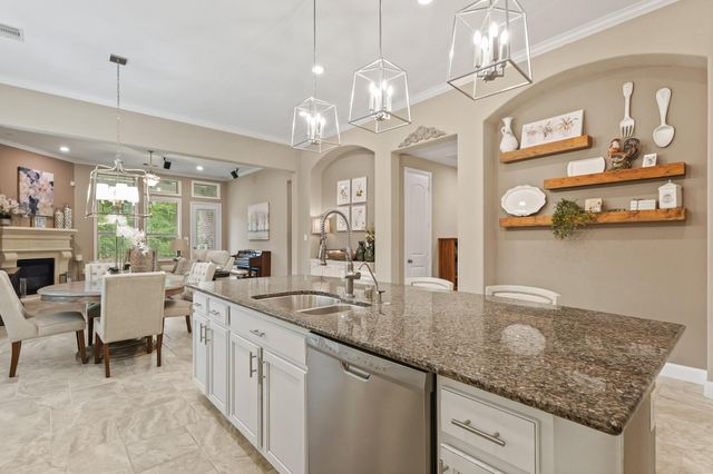 514 Pearl View Lane, Pinehurst, TX 77362