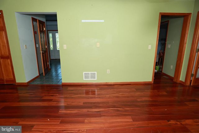 453 LANGLEY RD, Pittsgrove, NJ 08318
