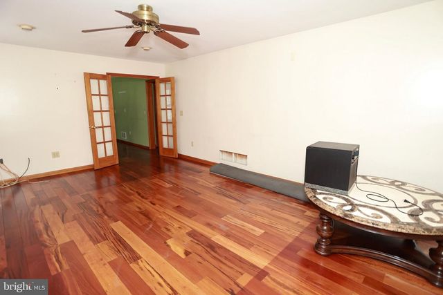 453 LANGLEY RD, Pittsgrove, NJ 08318