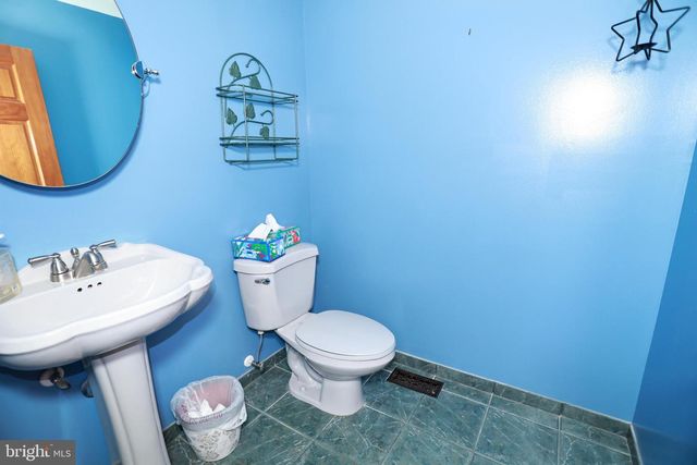 453 LANGLEY RD, Pittsgrove, NJ 08318
