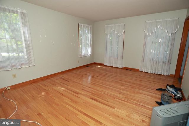 453 LANGLEY RD, Pittsgrove, NJ 08318