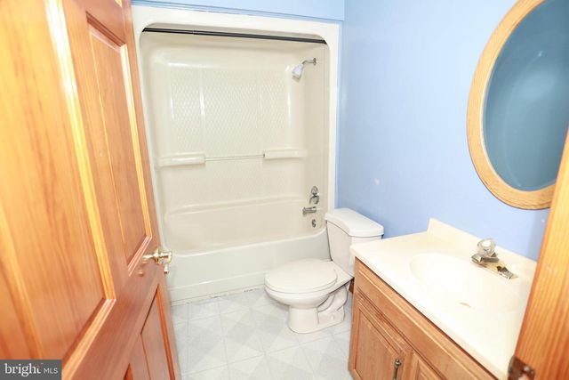 453 LANGLEY RD, Pittsgrove, NJ 08318