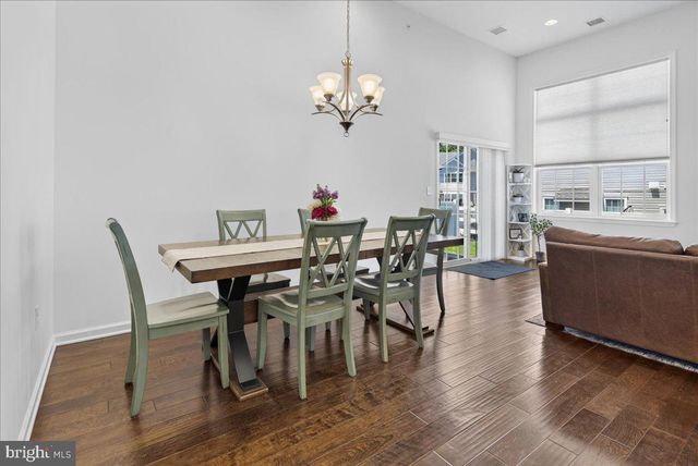 33 TUCKER WAY, Pennington, NJ 08534