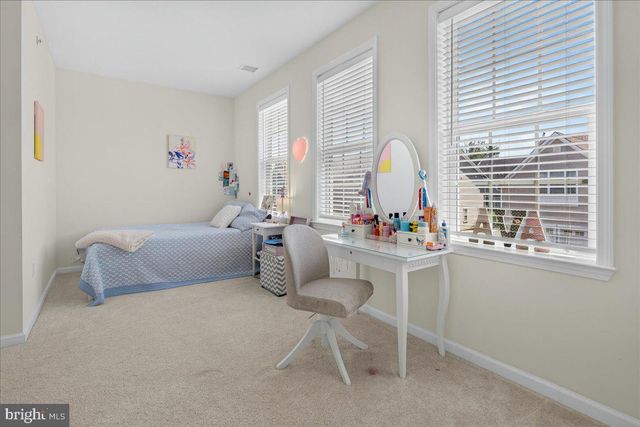 33 TUCKER WAY, Pennington, NJ 08534