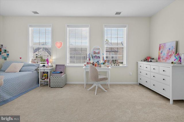 33 TUCKER WAY, Pennington, NJ 08534