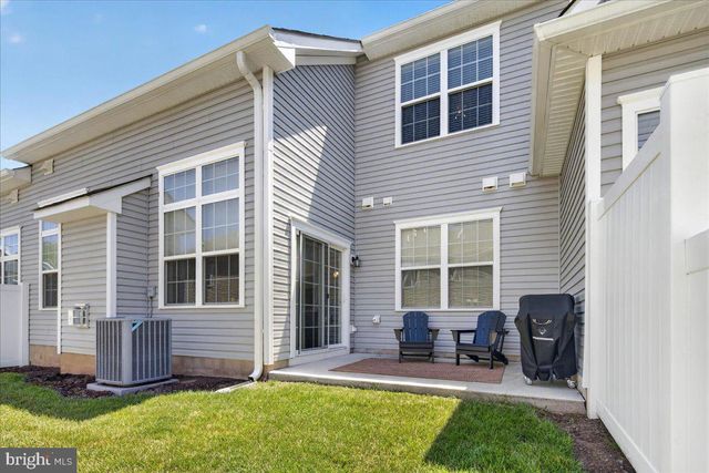 33 TUCKER WAY, Pennington, NJ 08534