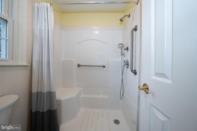 1215 CLUB HOUSE RD, Gladwyne, PA 19035