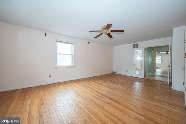 1215 CLUB HOUSE RD, Gladwyne, PA 19035