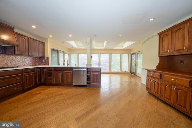 1215 CLUB HOUSE RD, Gladwyne, PA 19035