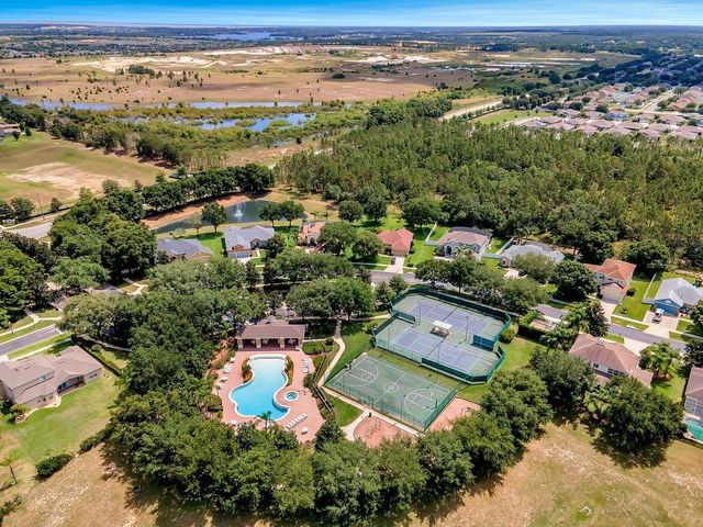 2824 MAJESTIC ISLE DRIVE, Clermont, FL 34711