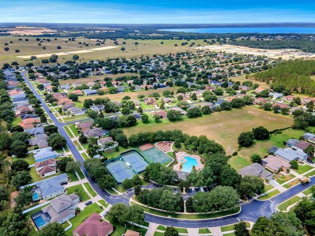 2824 MAJESTIC ISLE DRIVE, Clermont, FL 34711