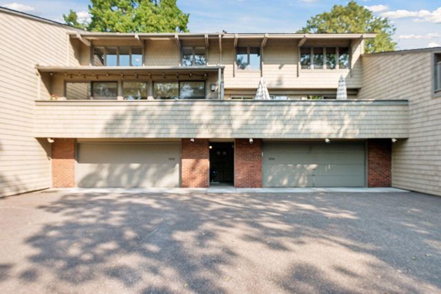 1058 Cedar View Drive, Minneapolis, MN 55405
