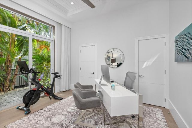 863 Enfield Street, Boca Raton, FL 33487