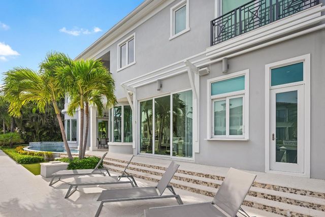 863 Enfield Street, Boca Raton, FL 33487