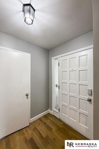 15359 Mason Plaza, Omaha, NE 68154