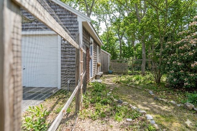 147 Brook Trail Rd, Brewster, MA 02631