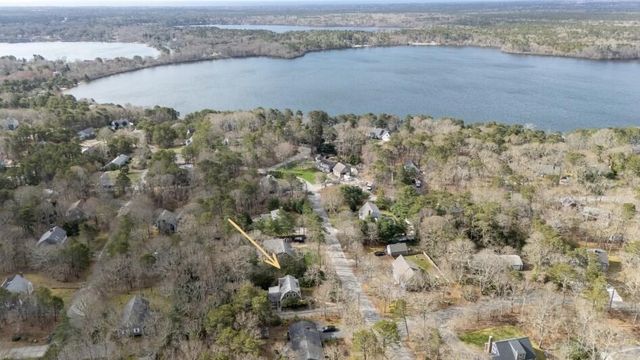 147 Brook Trail Rd, Brewster, MA 02631