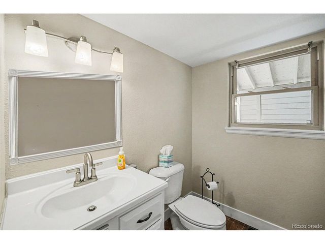 15932 E Lehigh Cir, Aurora, CO 80013