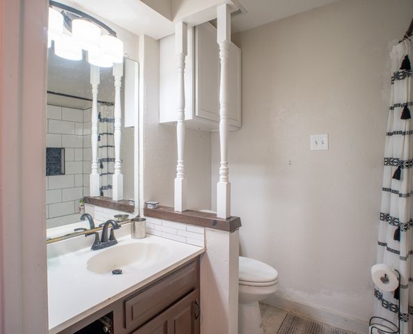 1916 S Hwy 14, Groesbeck, TX 76642