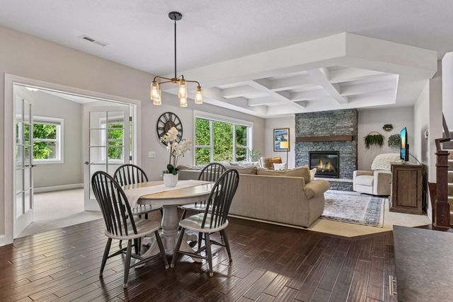 899 Rolling Bluff, Excelsior, MN 55331