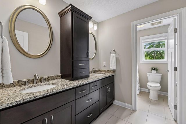 899 Rolling Bluff, Excelsior, MN 55331