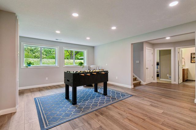 899 Rolling Bluff, Excelsior, MN 55331