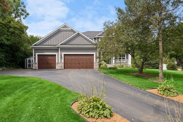 899 Rolling Bluff, Excelsior, MN 55331