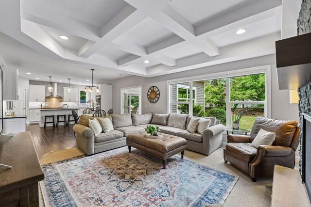 899 Rolling Bluff, Excelsior, MN 55331