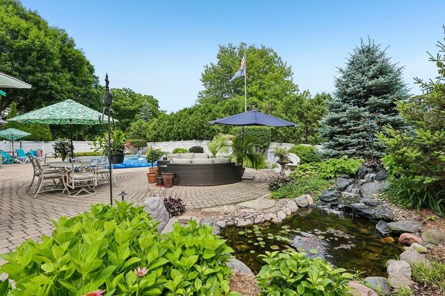 702 Glenwood Court, Jefferson, WI 53549