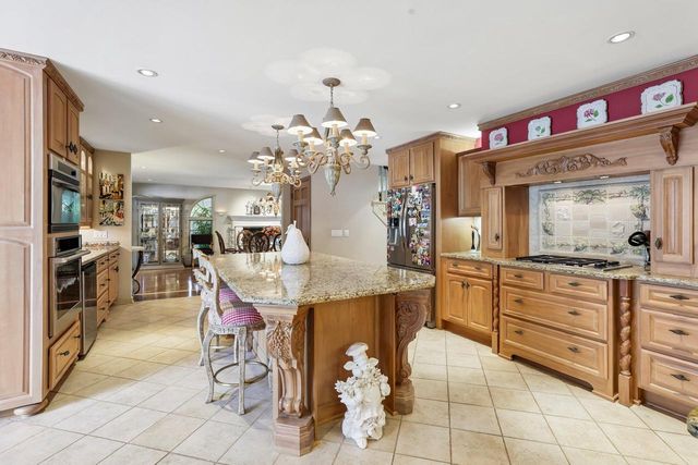 702 Glenwood Court, Jefferson, WI 53549