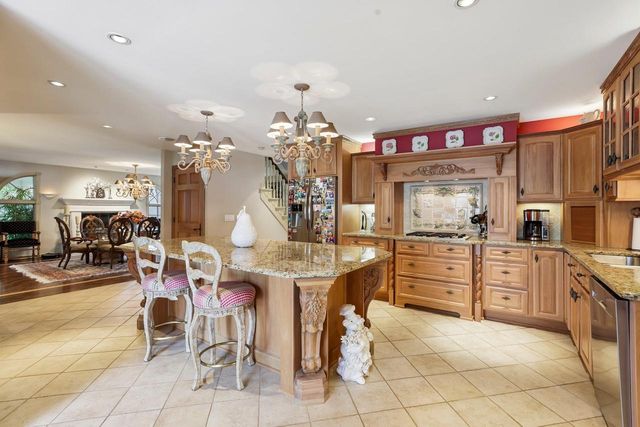 702 Glenwood Court, Jefferson, WI 53549