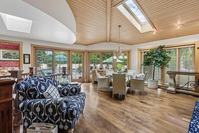 702 Glenwood Court, Jefferson, WI 53549
