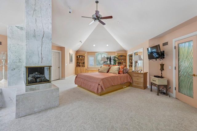 702 Glenwood Court, Jefferson, WI 53549