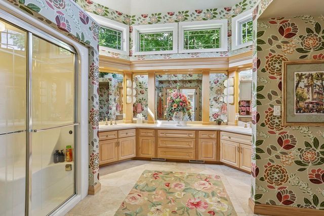 702 Glenwood Court, Jefferson, WI 53549
