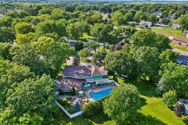 702 Glenwood Court, Jefferson, WI 53549