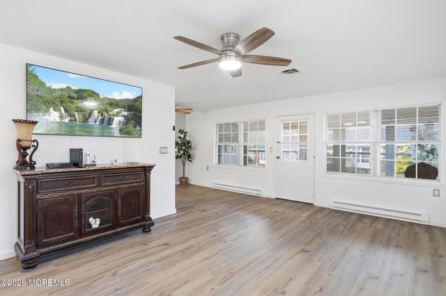 874A Balmoral Court, Lakewood, NJ 08701