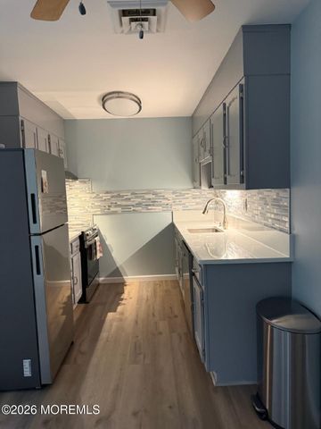 874A Balmoral Court, Lakewood, NJ 08701