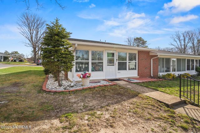 874A Balmoral Court, Lakewood, NJ 08701