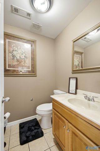 213 Smokey Hills Court, New Market, AL 35761