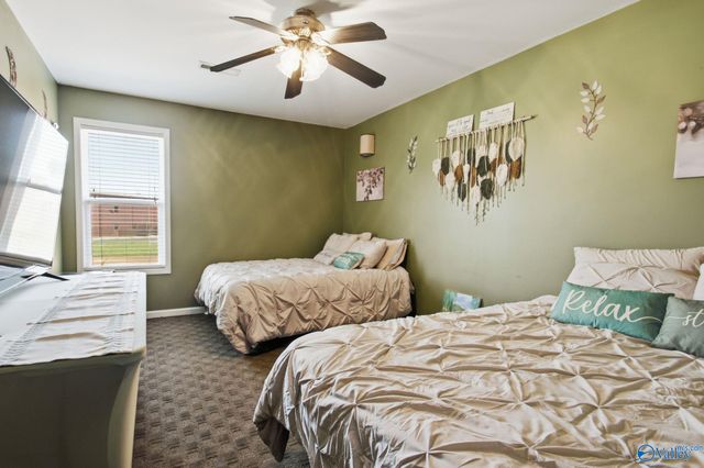 213 Smokey Hills Court, New Market, AL 35761