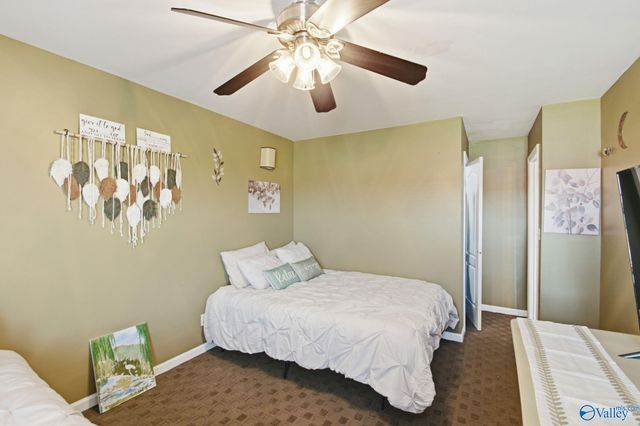 213 Smokey Hills Court, New Market, AL 35761
