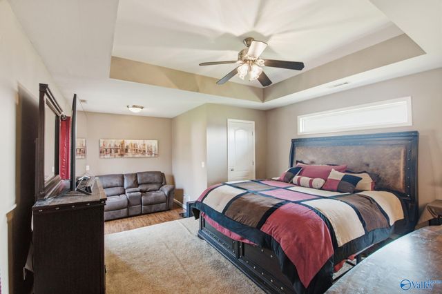213 Smokey Hills Court, New Market, AL 35761