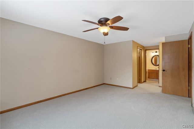 105 Lancelot Lane, Camillus, NY 13031