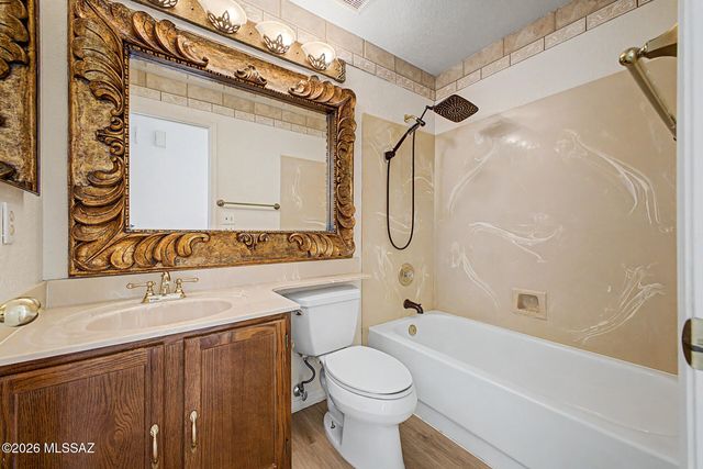 3740 W Koshare Lane, Tucson, AZ 85742